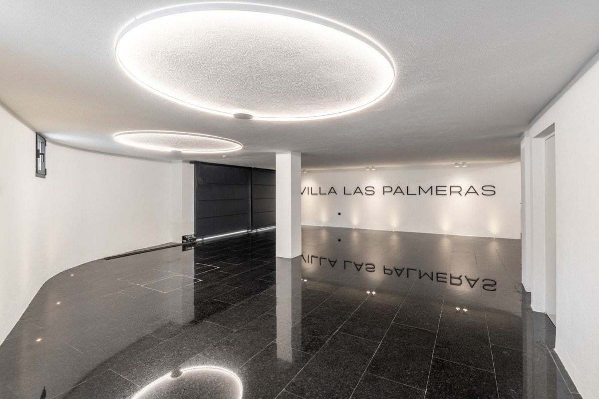 5 Bed Detached Villa in Las Brisas