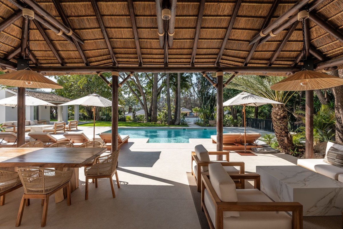 5 Bed Detached Villa in Las Brisas