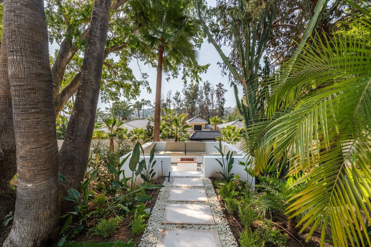 5 Bed Detached Villa in Las Brisas