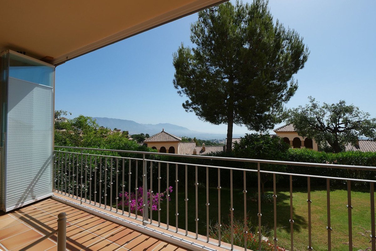 2 Bed Ground Floor Apartment in La Mairena