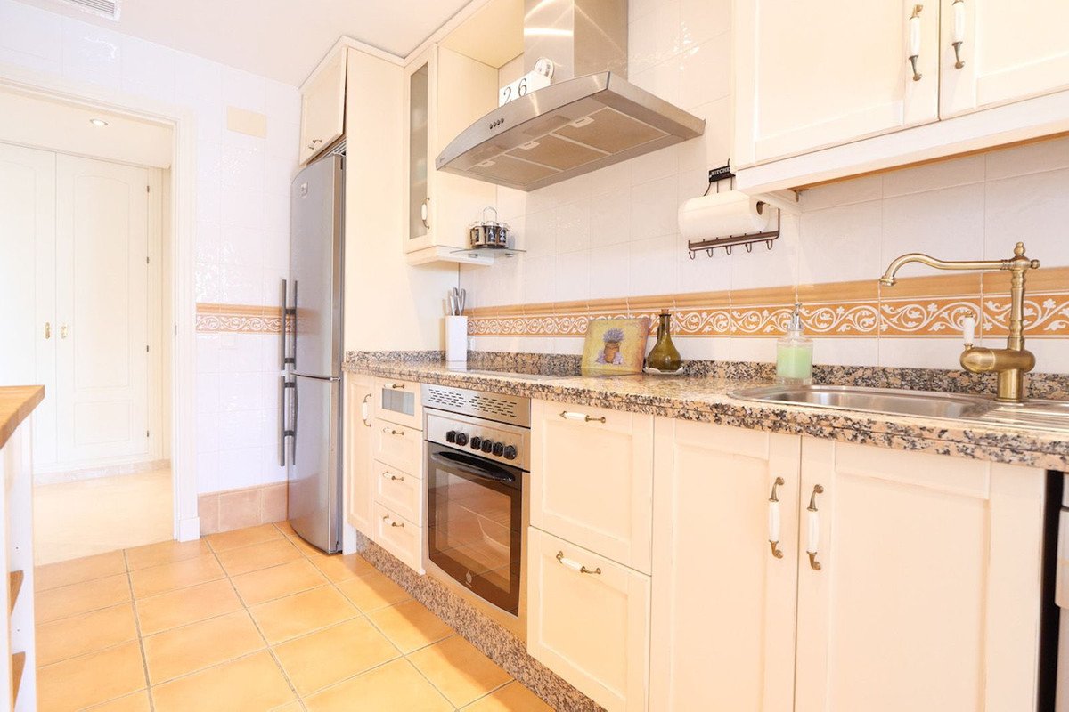 2 Bed Ground Floor Apartment in La Mairena
