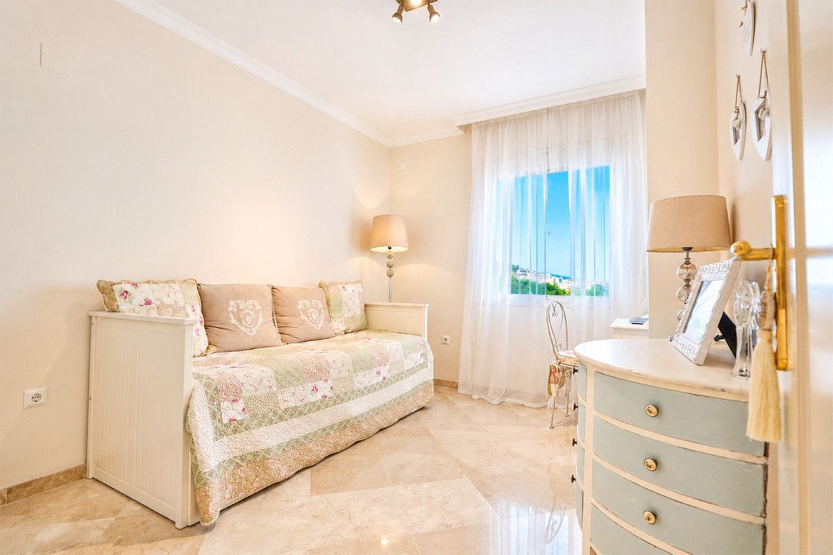 2 Bed Ground Floor Apartment in La Mairena