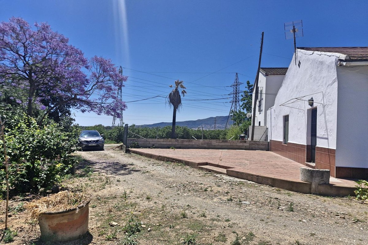 4 Bed Finca - Cortijo in Campanillas
