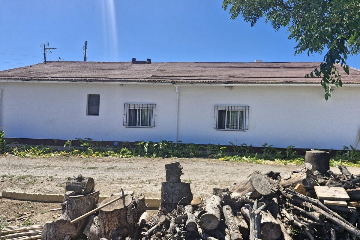 4 Bed Finca - Cortijo in Campanillas