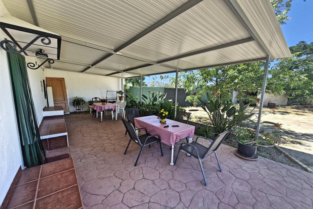 4 Bed Finca - Cortijo in Campanillas