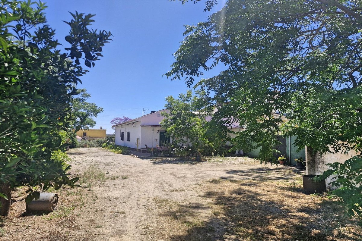 4 Bed Finca - Cortijo in Campanillas