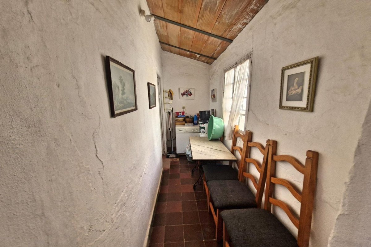 4 Bed Finca - Cortijo in Campanillas