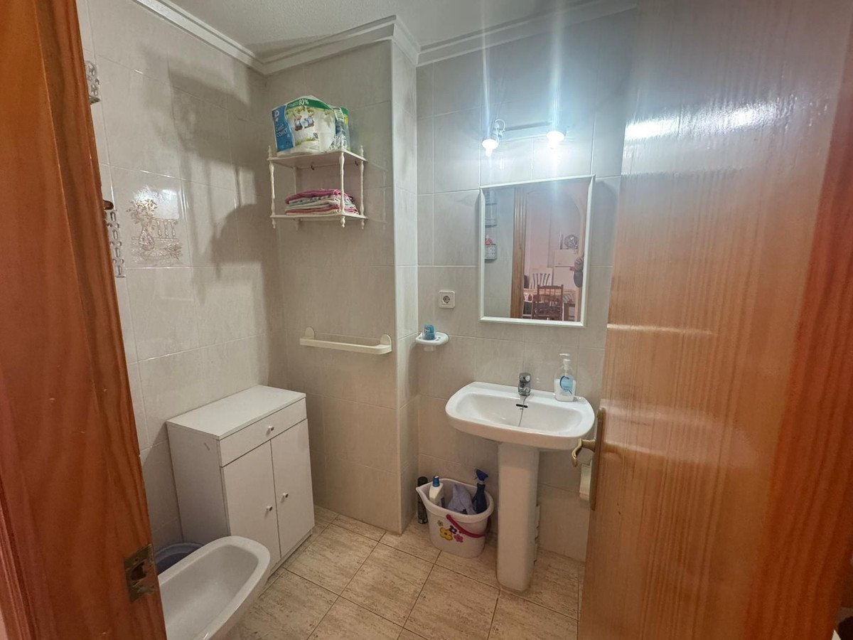 2 Bed Ground Floor Apartment in Torrevieja