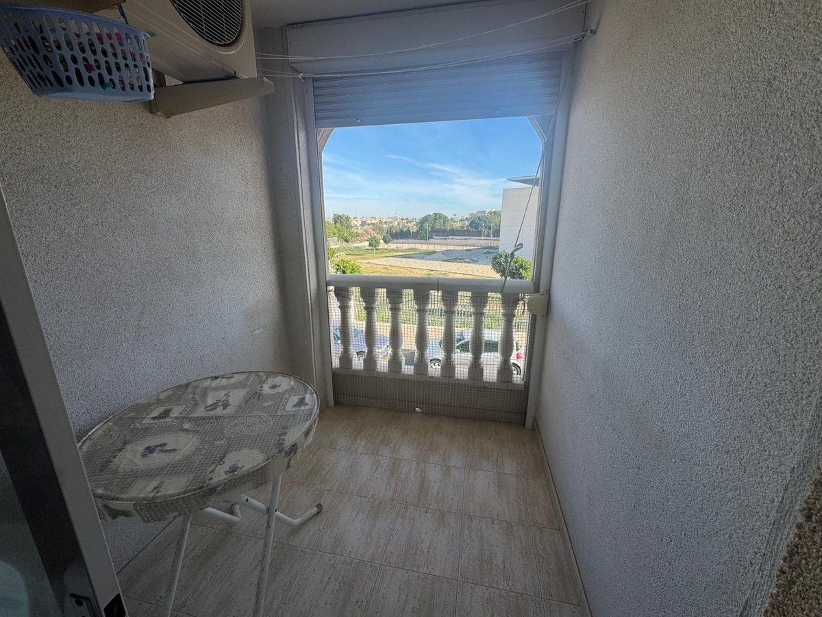 2 Bed Ground Floor Apartment in Torrevieja