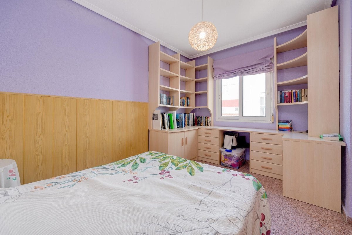 2 Bed Ground Floor Apartment in Torrevieja