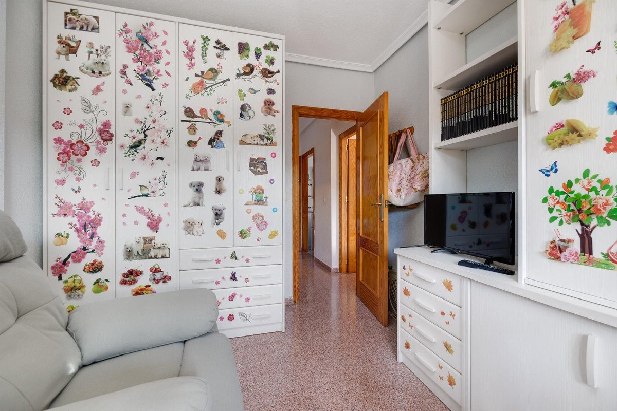 2 Bed Ground Floor Apartment in Torrevieja