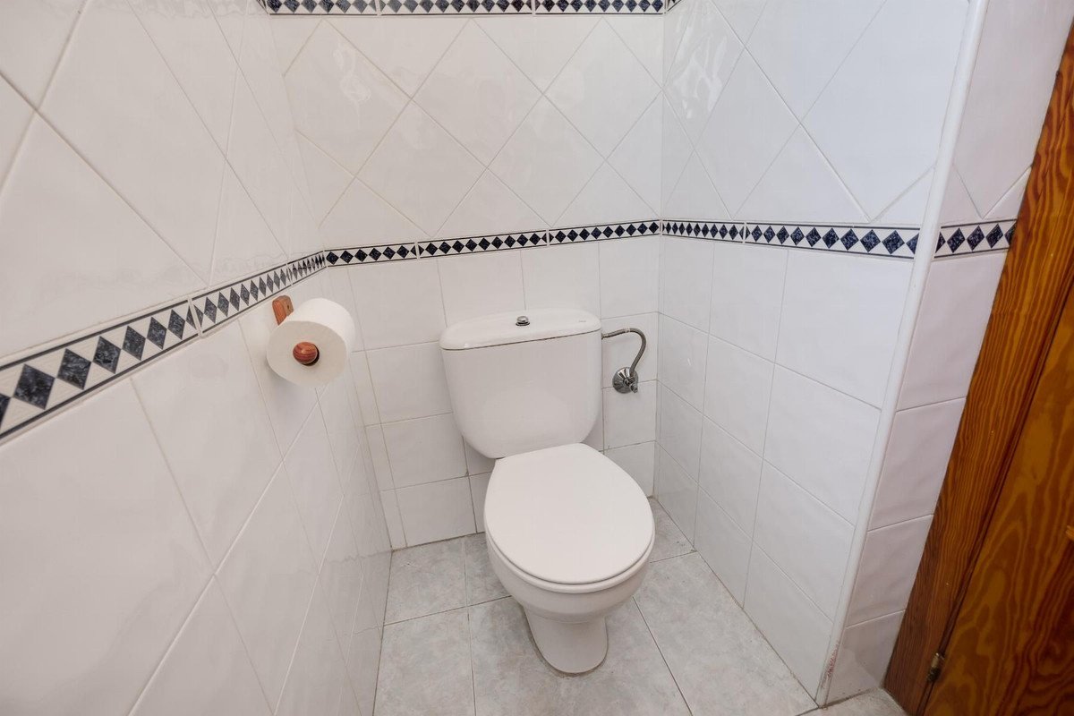2 Bed Ground Floor Apartment in Torrevieja