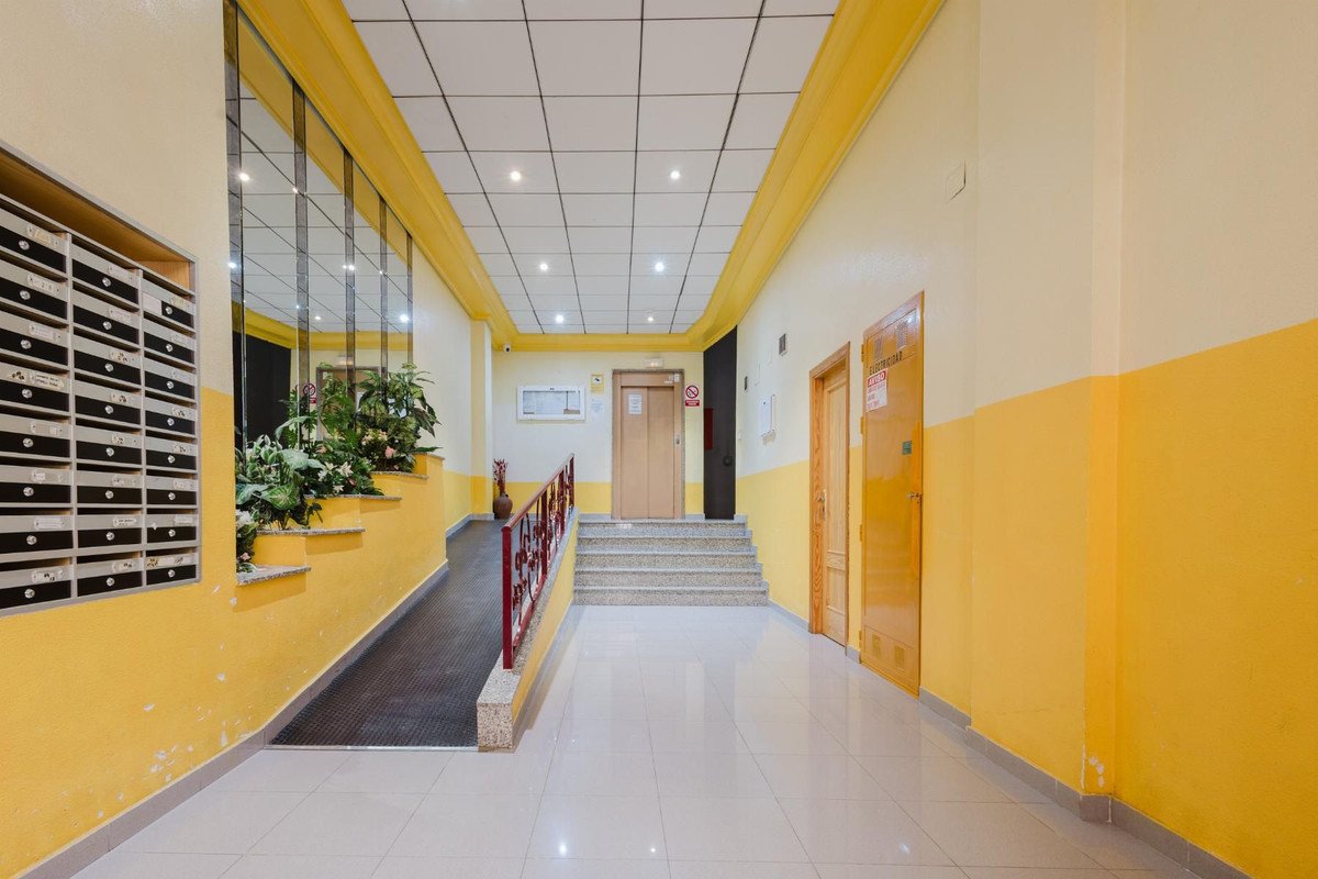 3 Bed Middle Floor Apartment in Parque de las Naciones