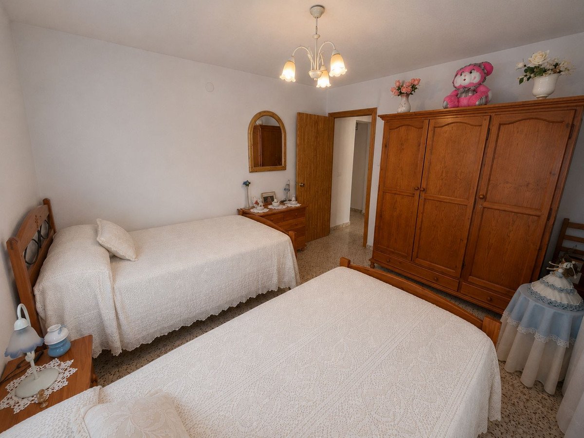3 Bed Detached Villa in Casares