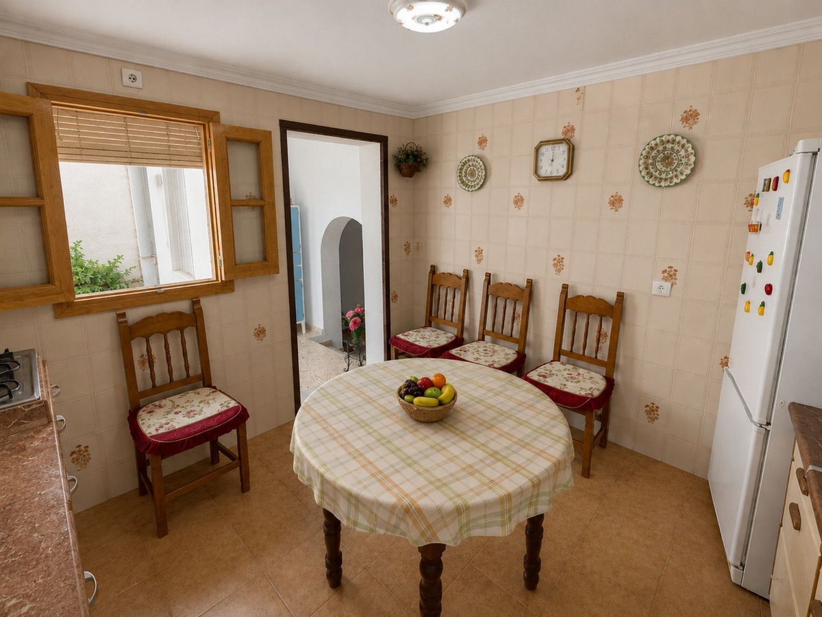3 Bed Detached Villa in Casares