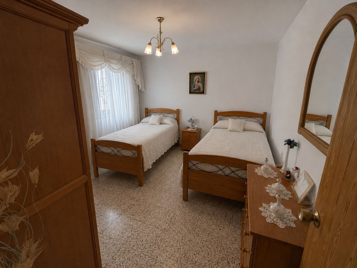 3 Bed Detached Villa in Casares