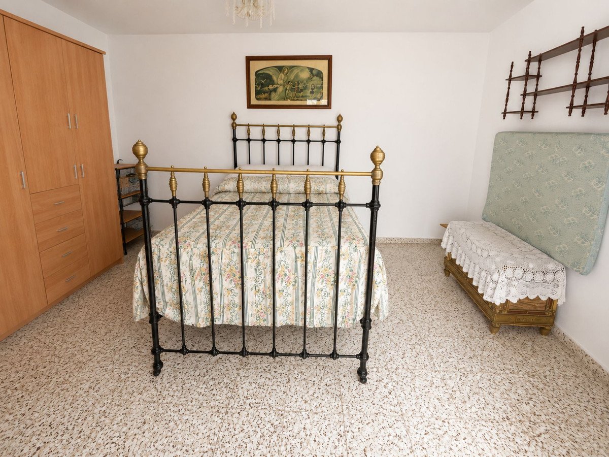 3 Bed Detached Villa in Casares