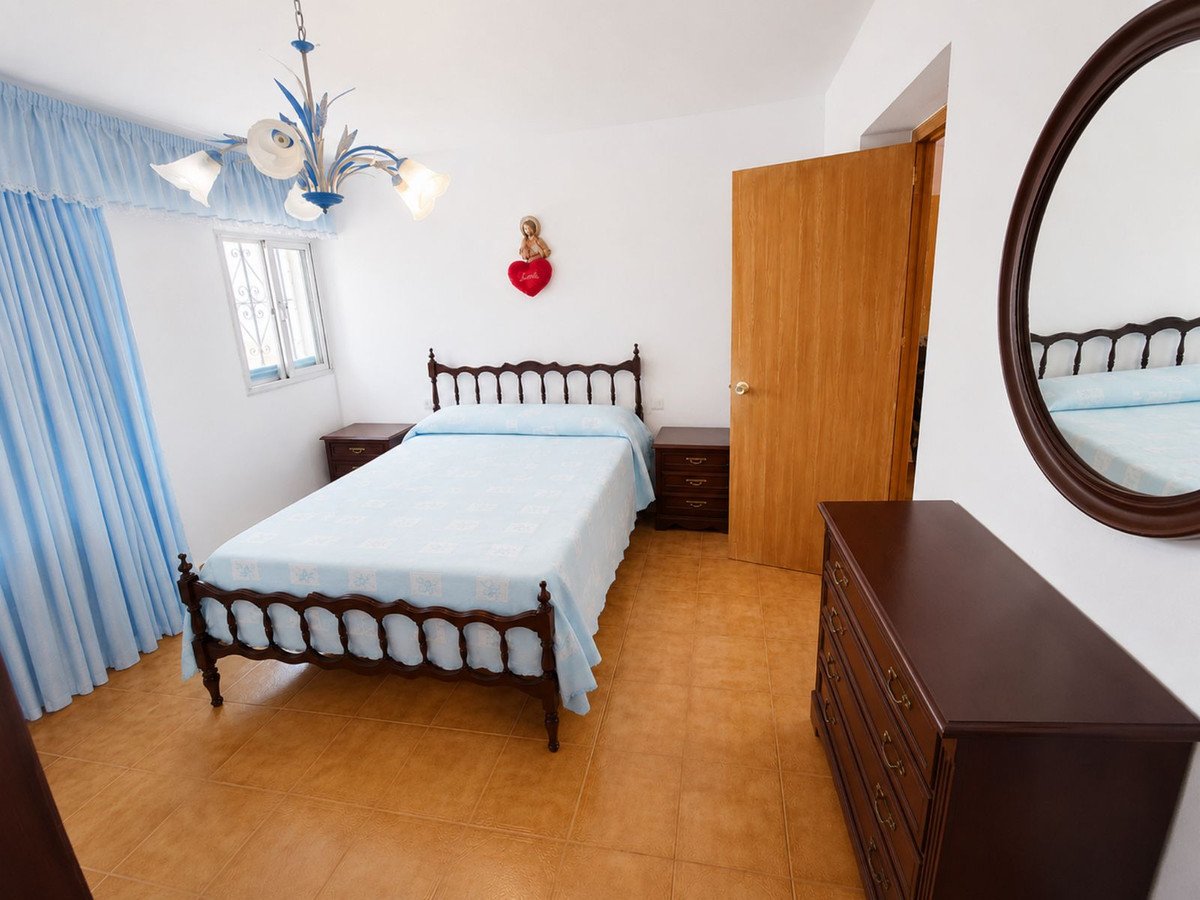3 Bed Detached Villa in Casares