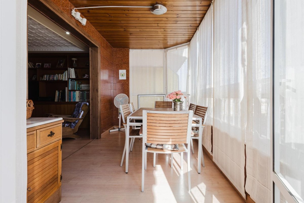 3 Bed Middle Floor Apartment in Torrevieja