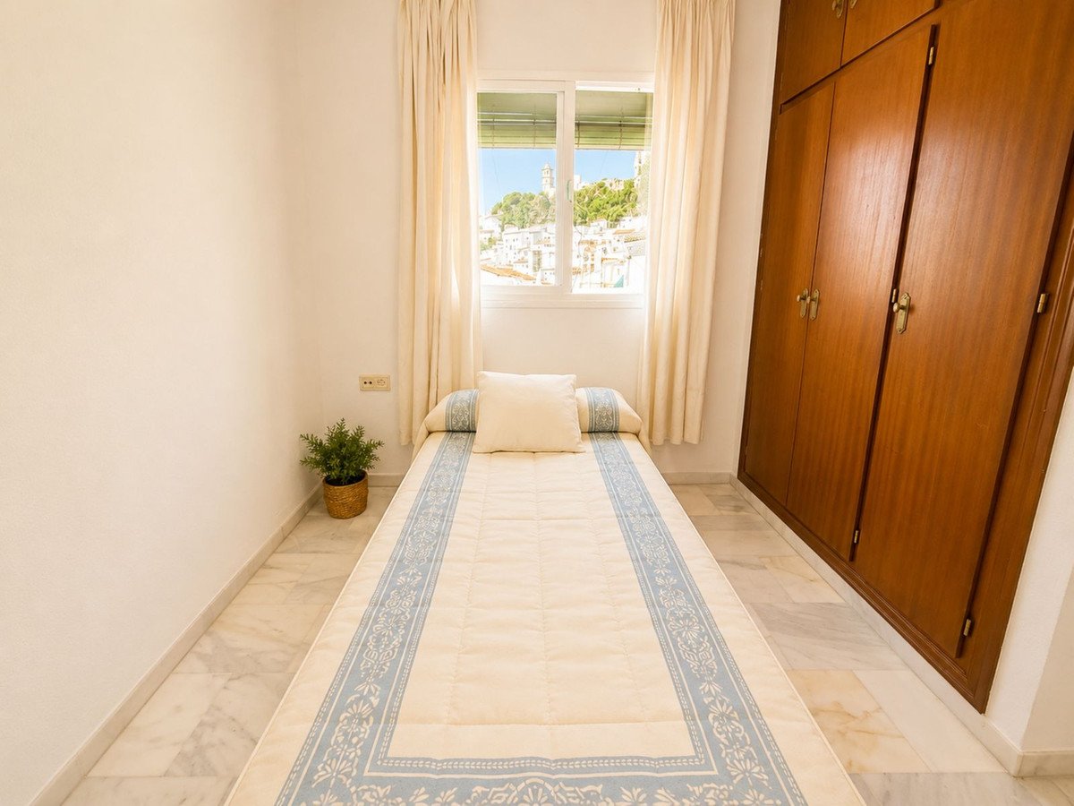 3 Bed Detached Villa in Casares