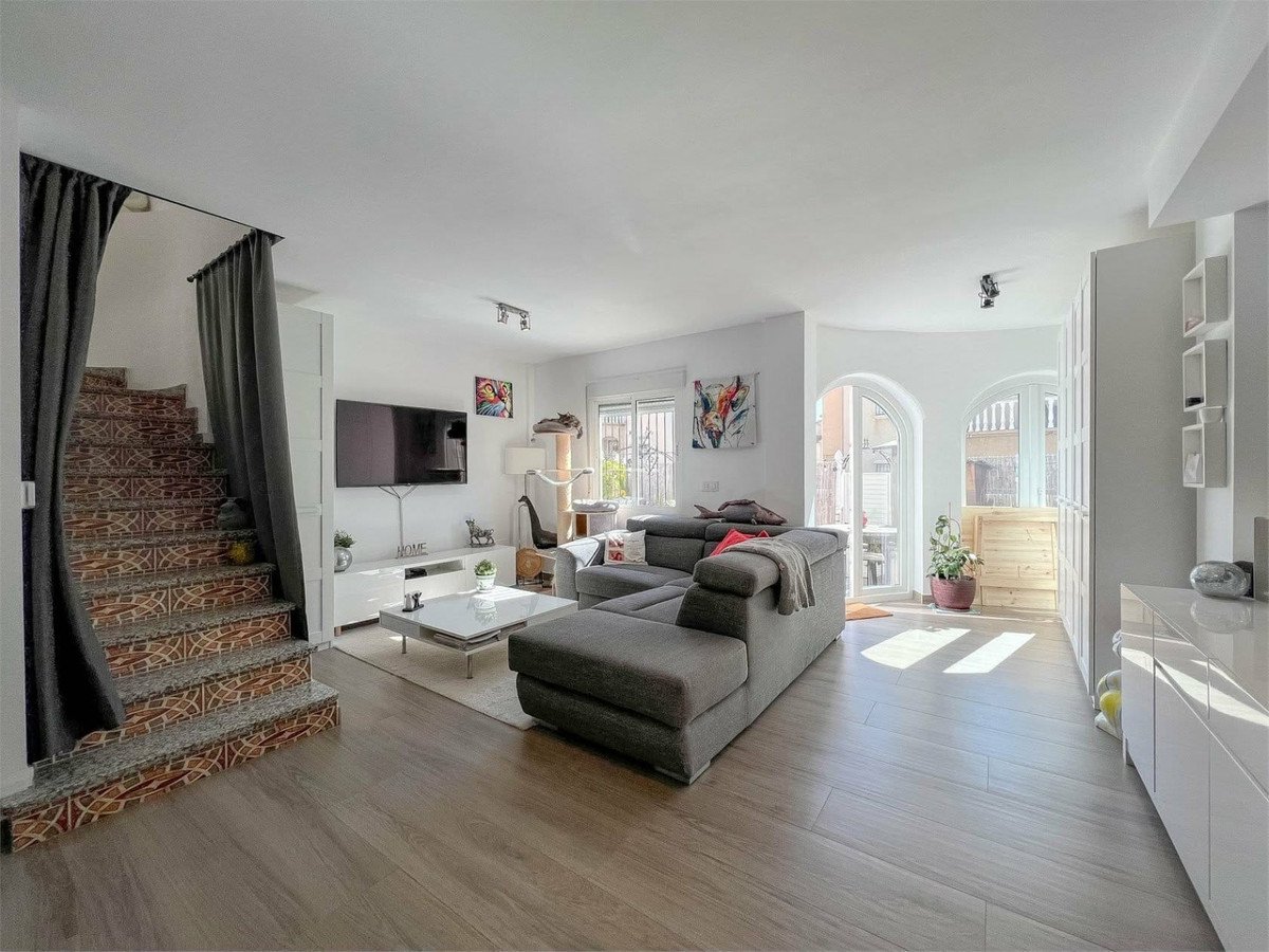 2 Bed Detached Villa in Villamartin