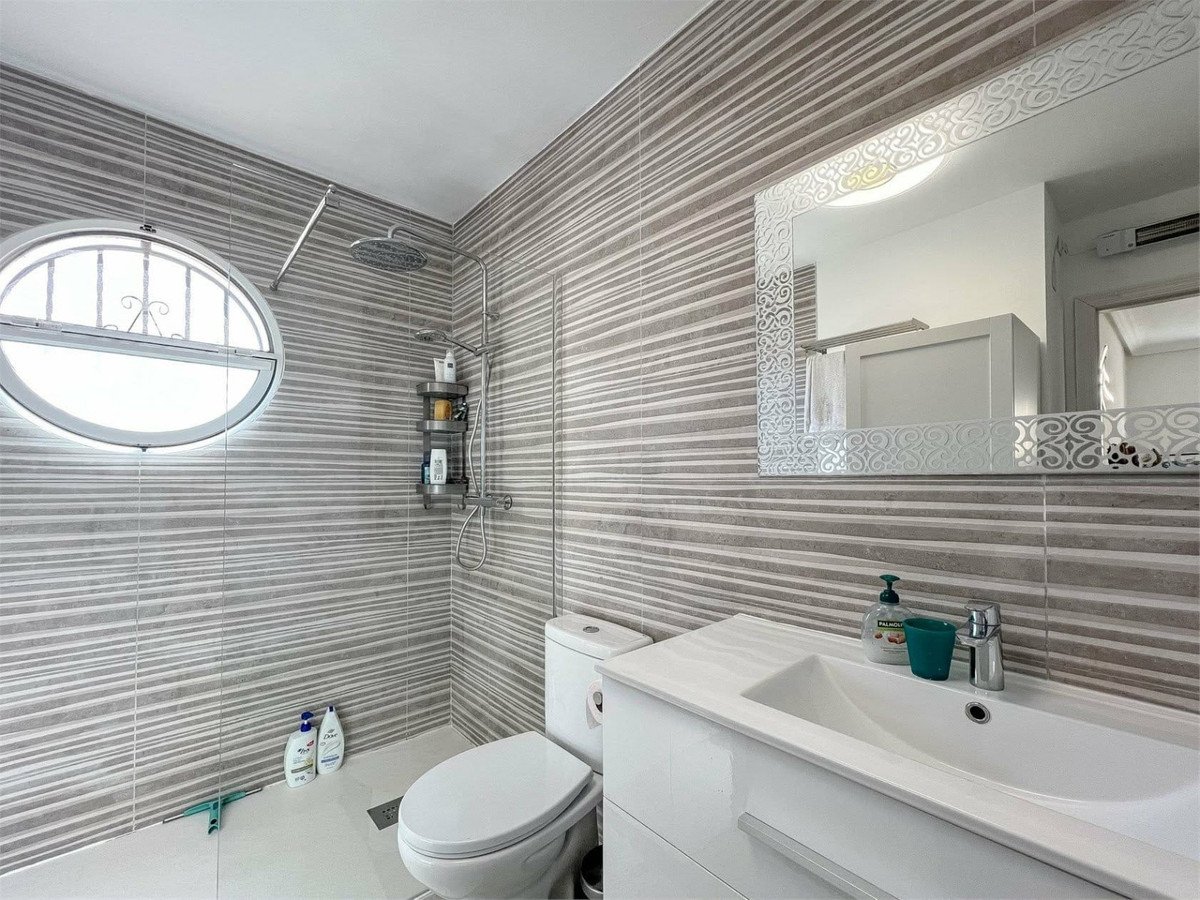 2 Bed Detached Villa in Villamartin