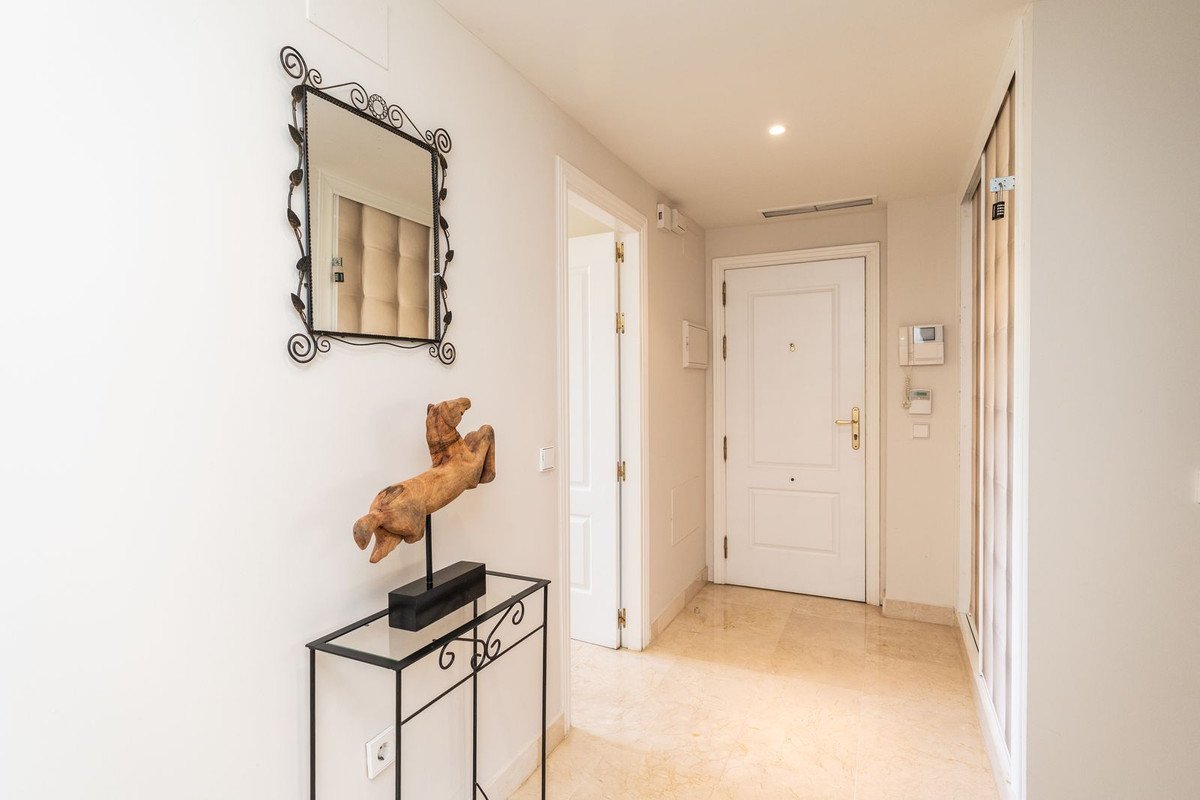 2 Bed Ground Floor Apartment in Miraflores