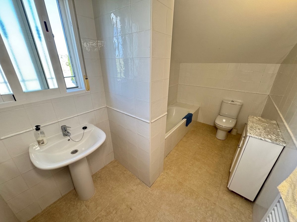 5 Bed Detached Villa in Puerto Lumbreras