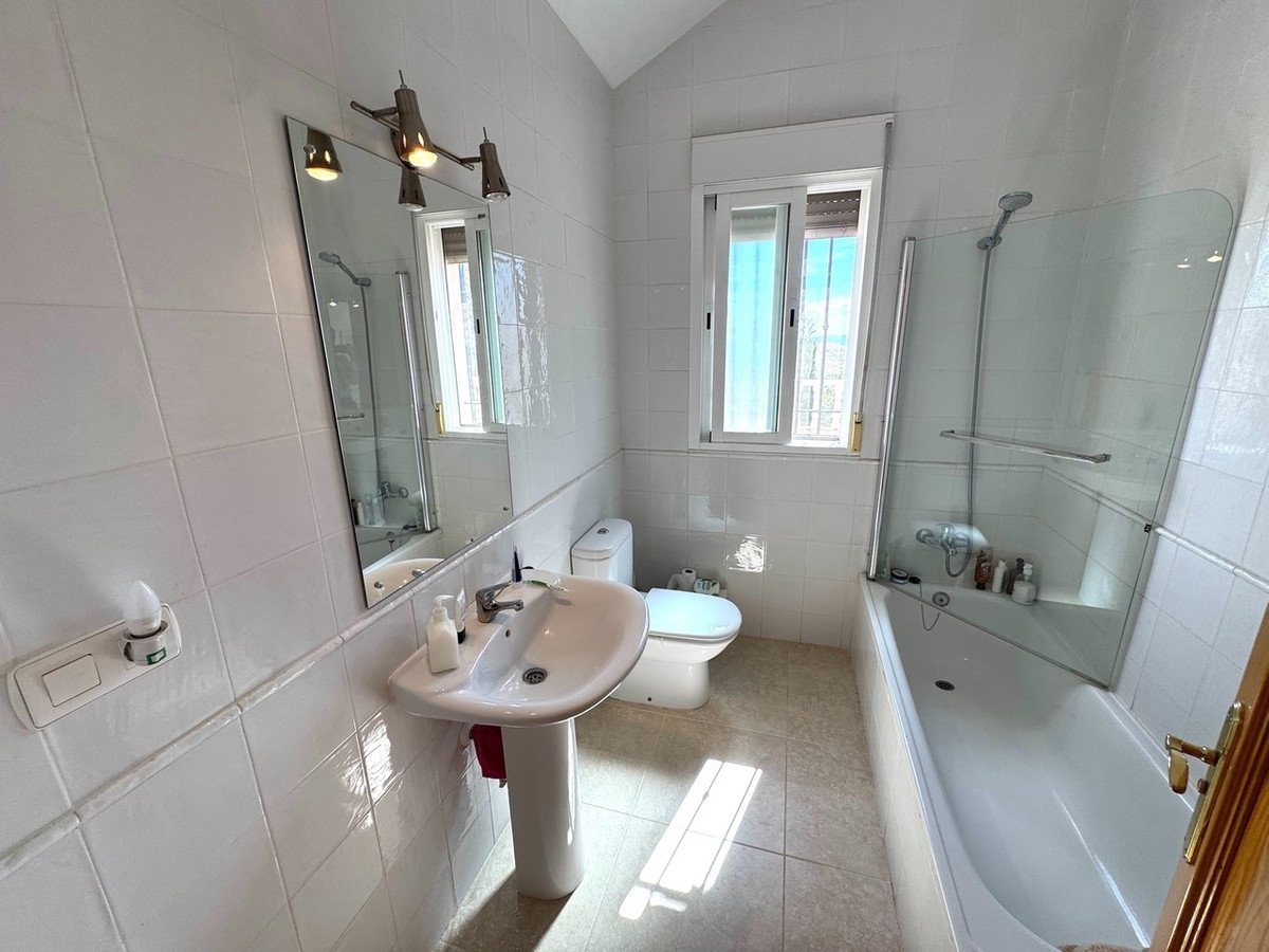 5 Bed Detached Villa in Puerto Lumbreras