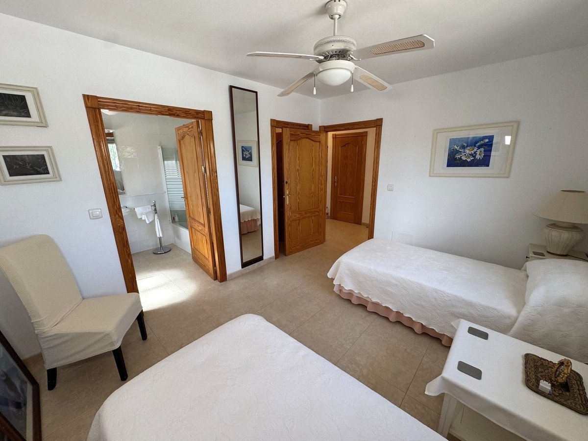 5 Bed Detached Villa in Puerto Lumbreras