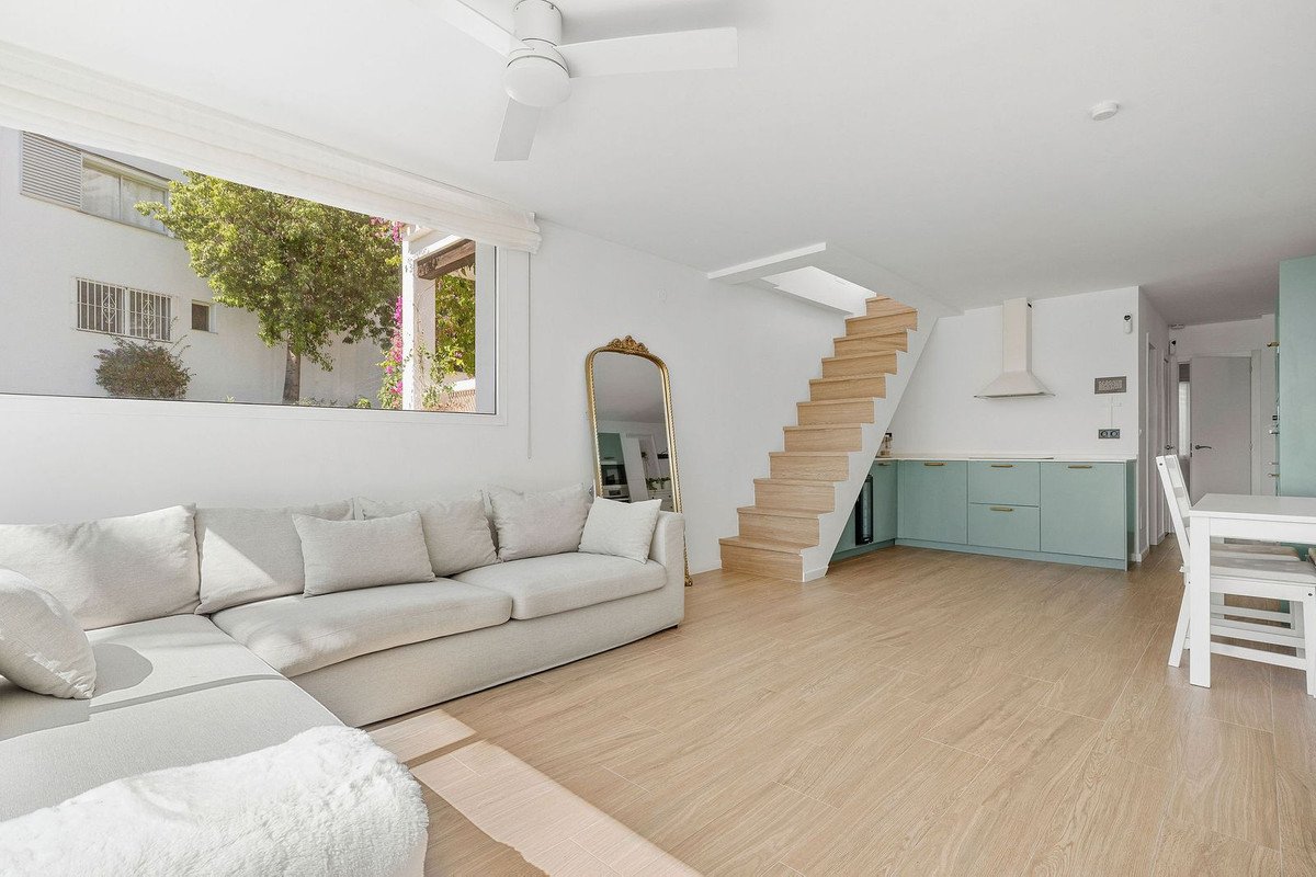 2 Bed Penthouse Duplex in Nueva Andalucía