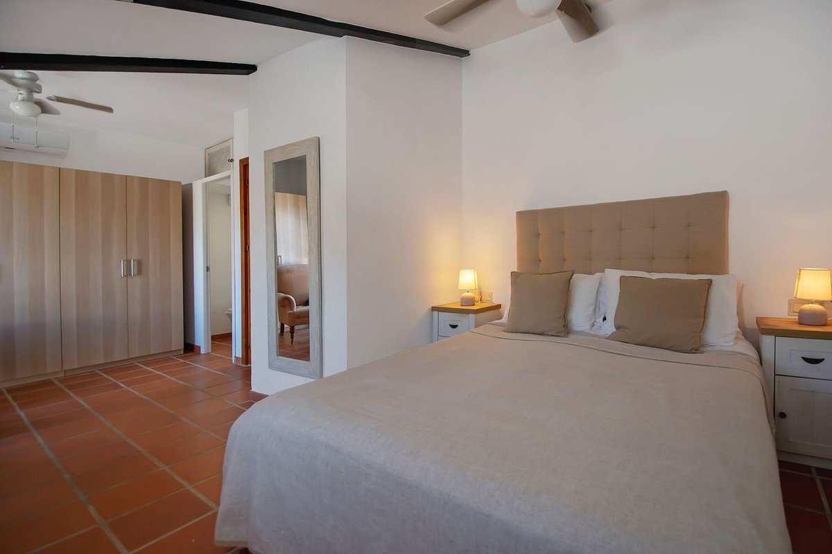 3 Bed Detached Villa in La Herradura
