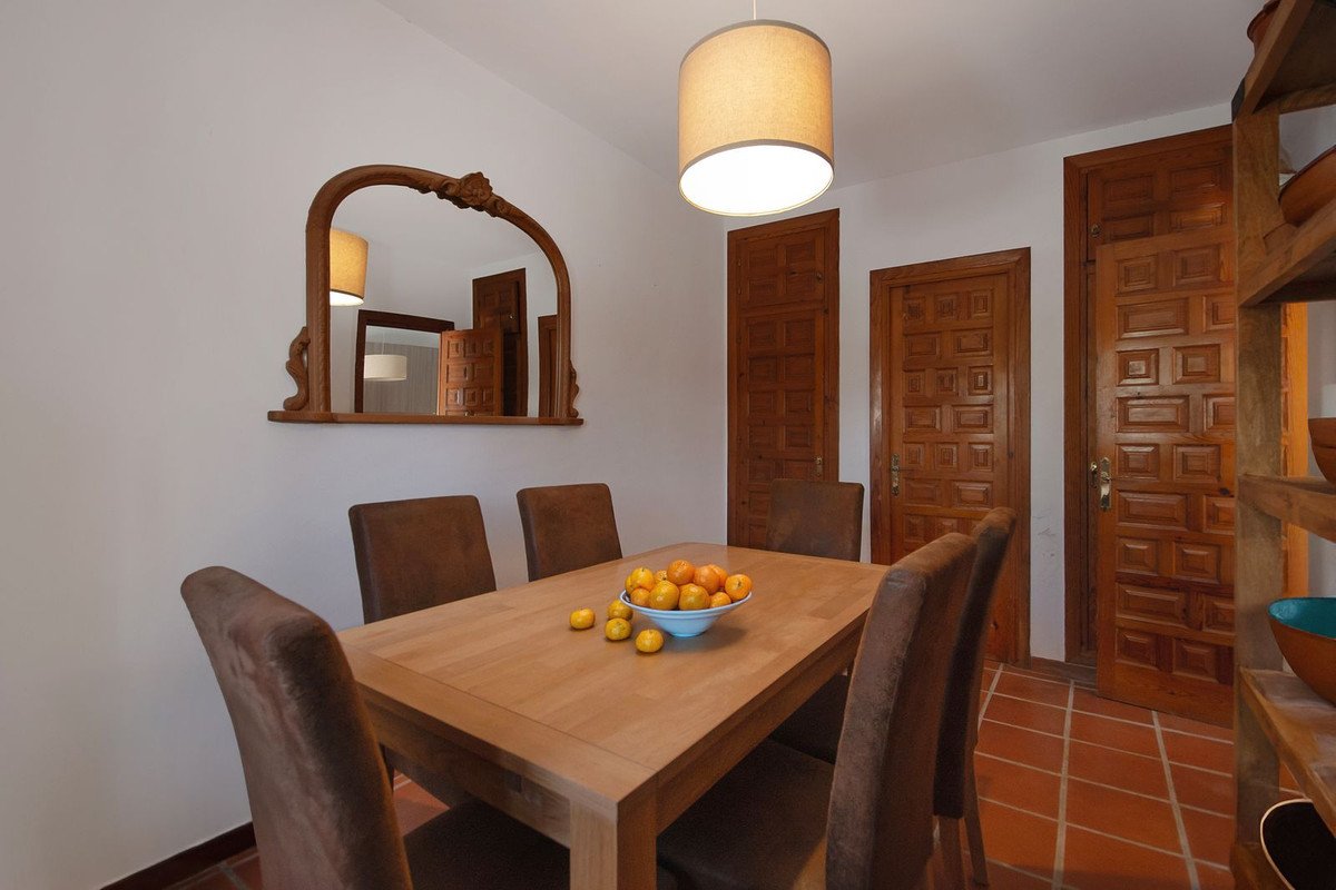 3 Bed Detached Villa in La Herradura