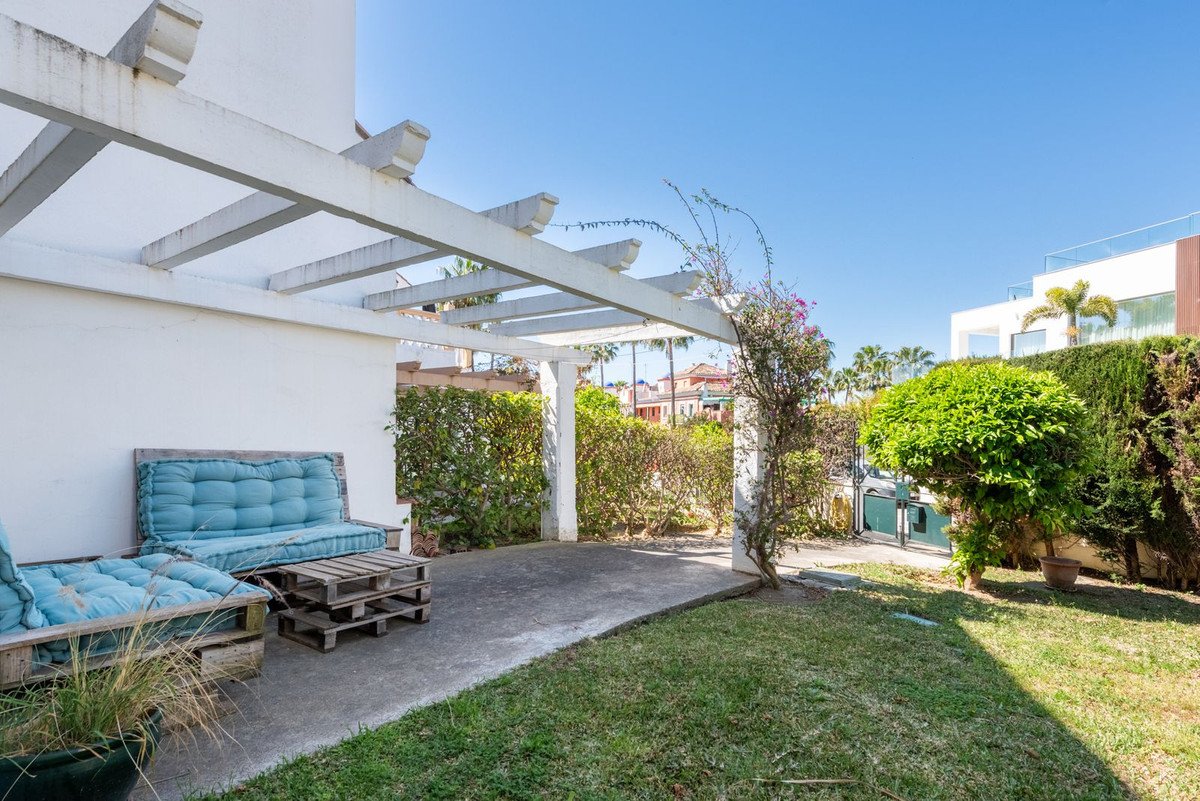 4 Bed Townhouse in Atalaya
