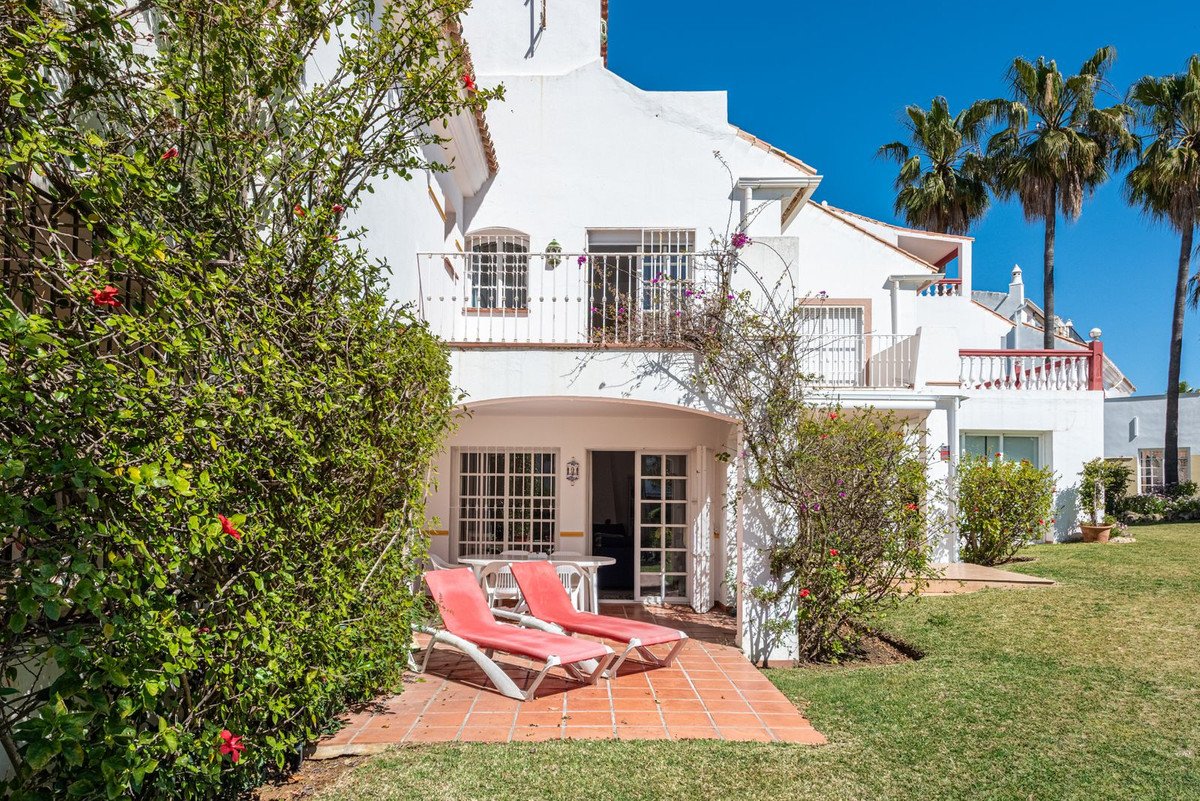 4 Bed Townhouse in Atalaya