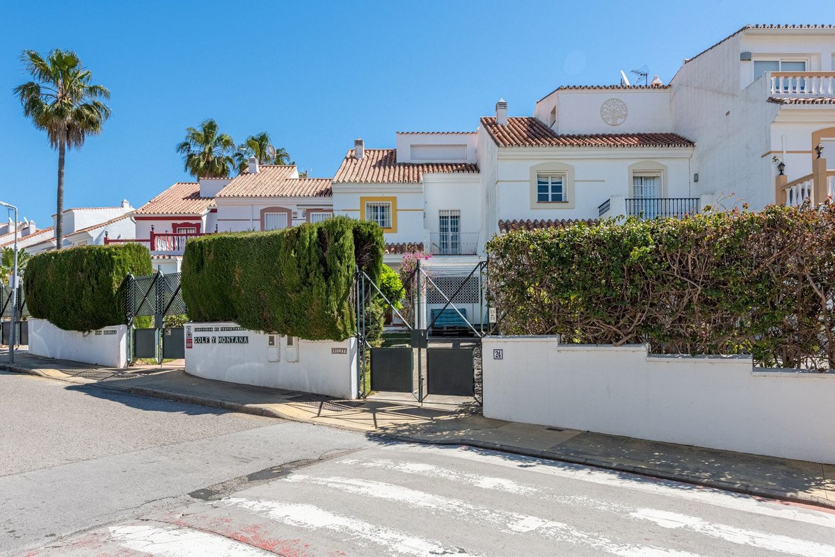 4 Bed Townhouse in Atalaya