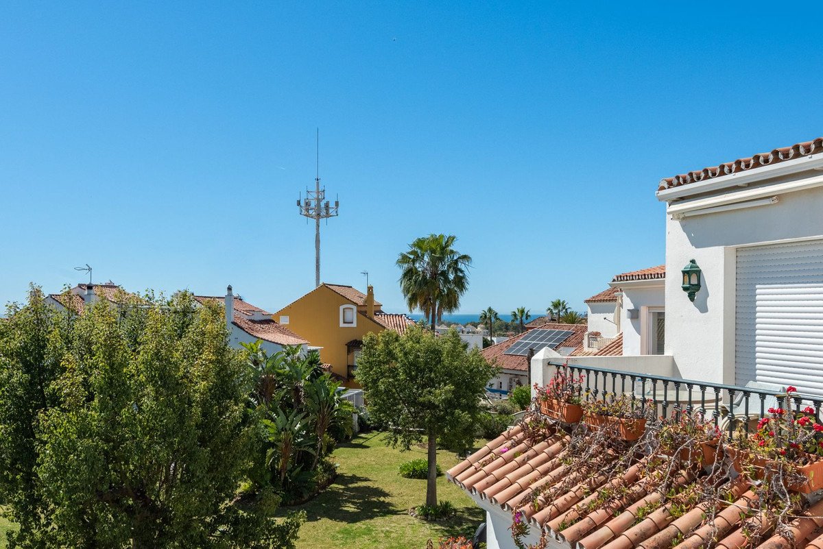 4 Bed Townhouse in Atalaya