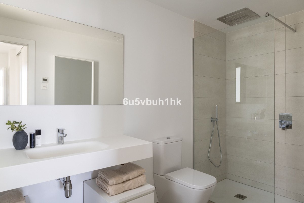 2 Bed Ground Floor Apartment in Fuengirola