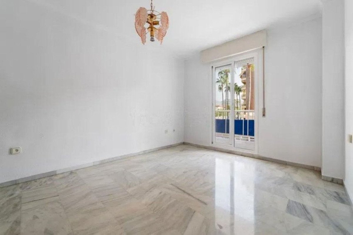 3 Bed Middle Floor Apartment in Fuengirola
