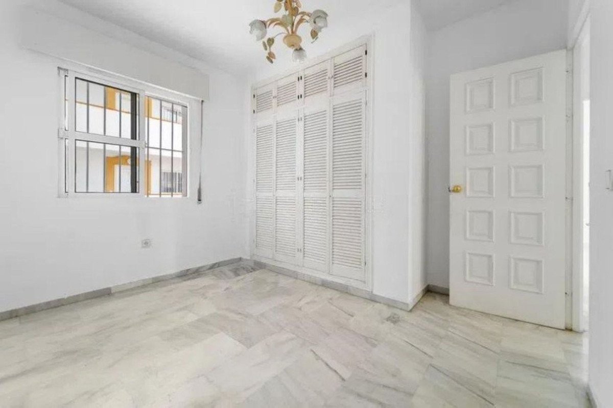 3 Bed Middle Floor Apartment in Fuengirola