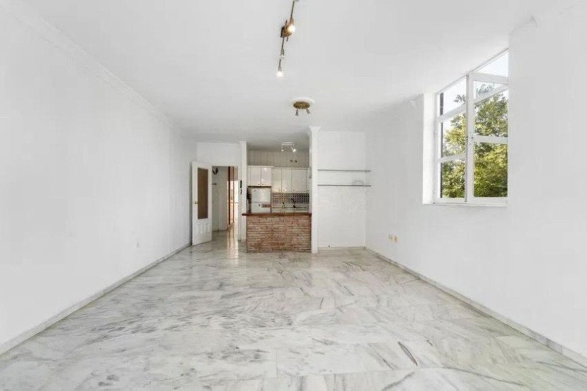 3 Bed Middle Floor Apartment in Fuengirola