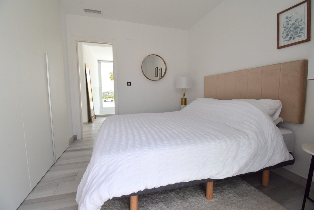 4 Bed Detached Villa in Lomas de Cabo Roig