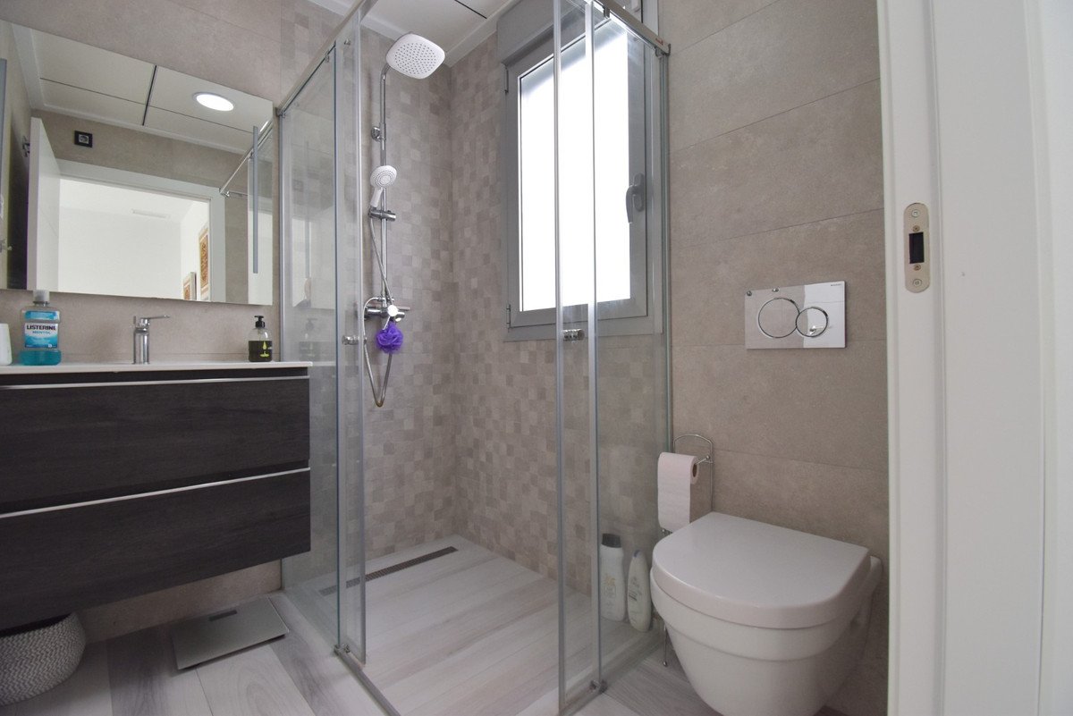 4 Bed Detached Villa in Lomas de Cabo Roig