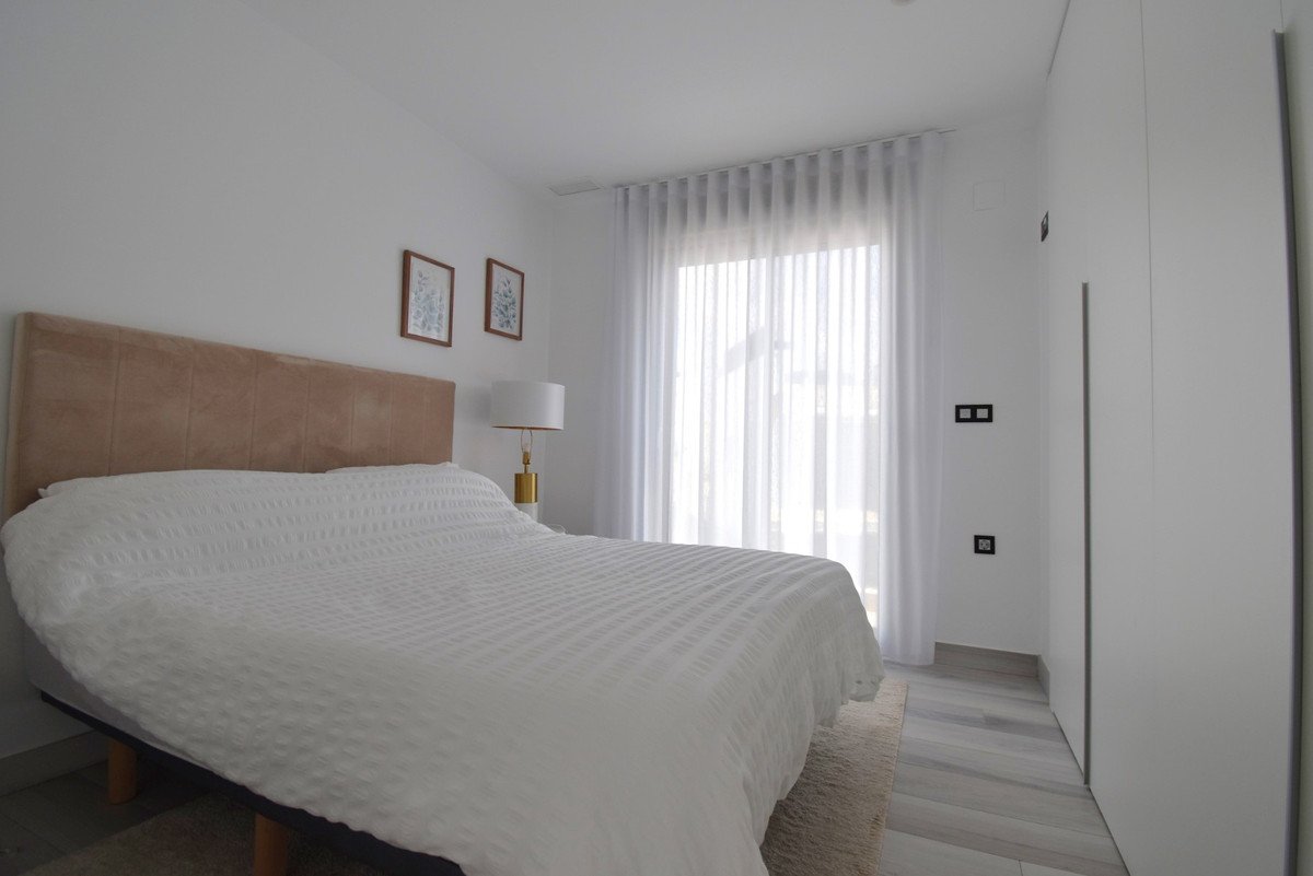 4 Bed Detached Villa in Lomas de Cabo Roig