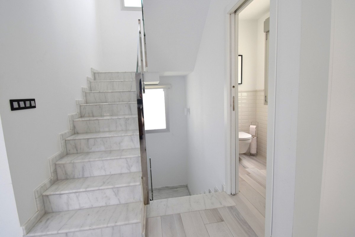 4 Bed Detached Villa in Lomas de Cabo Roig