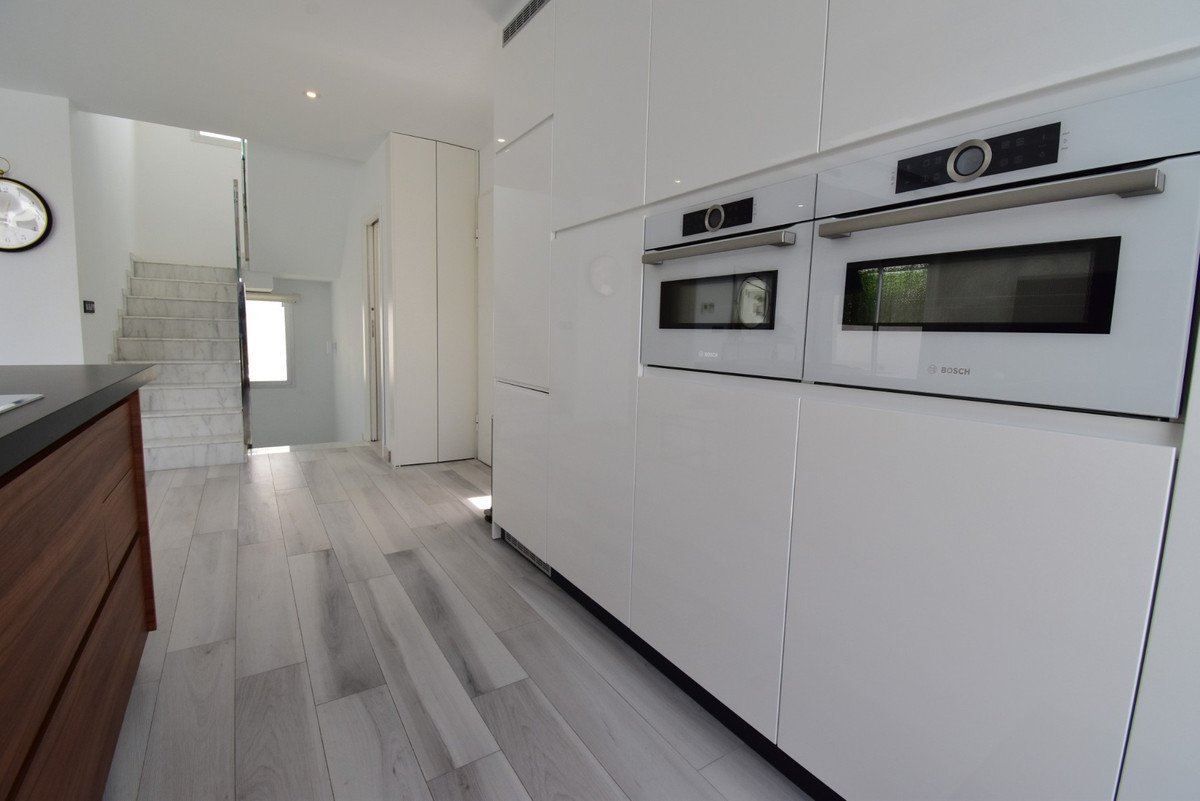 4 Bed Detached Villa in Lomas de Cabo Roig