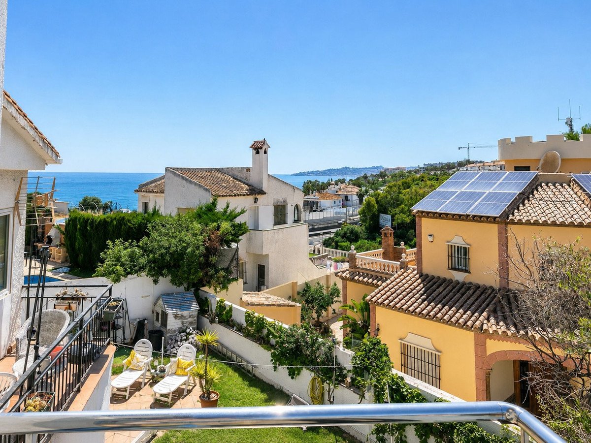3 Bed Semi-Detached House in El Faro