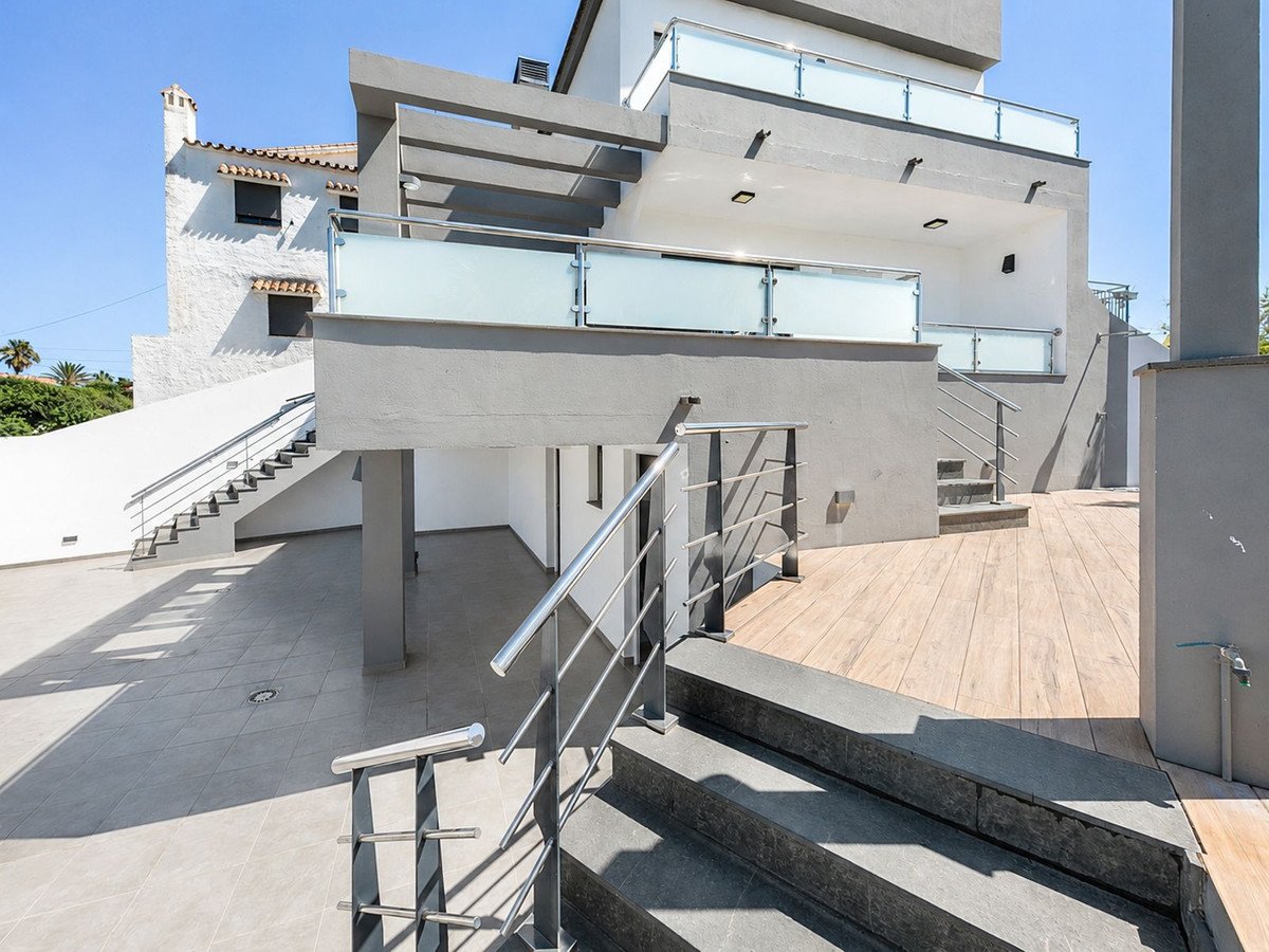 3 Bed Semi-Detached House in El Faro