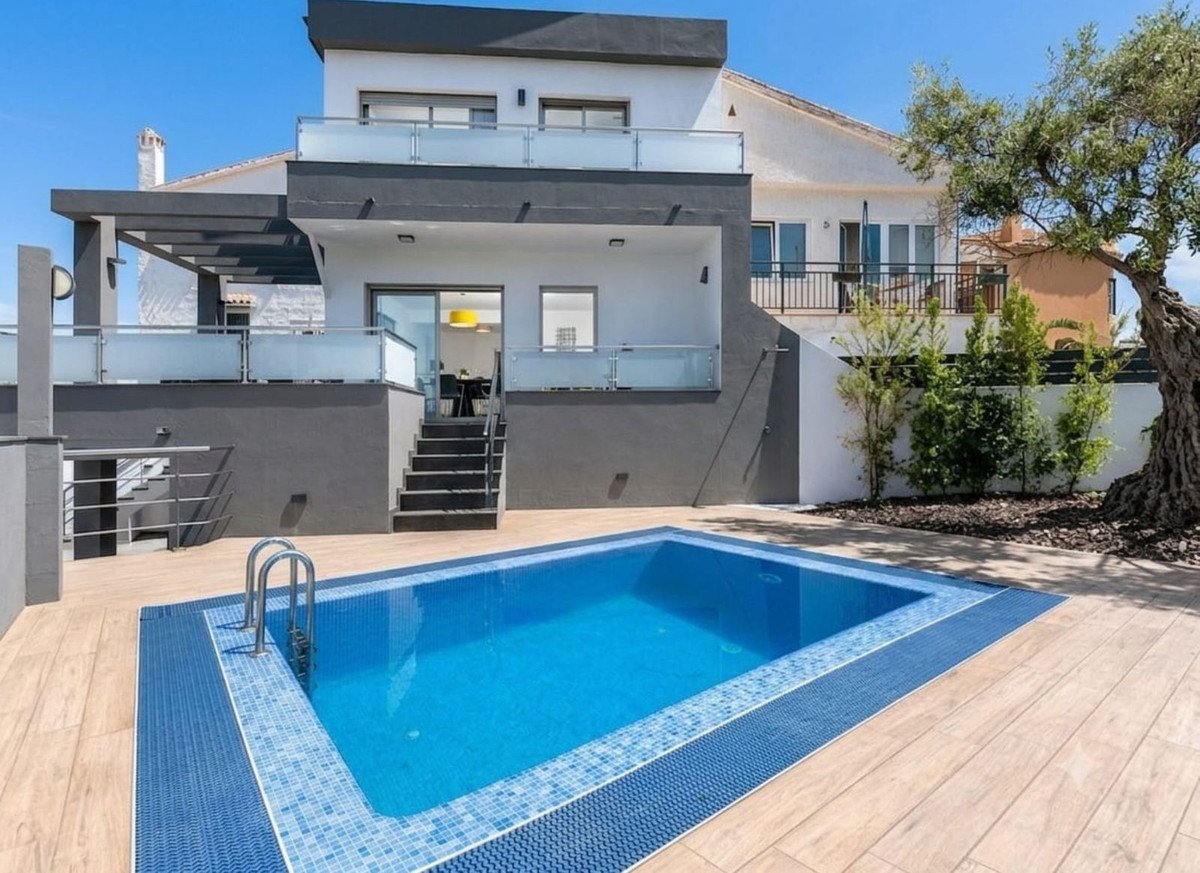 3 Bed Semi-Detached House in El Faro