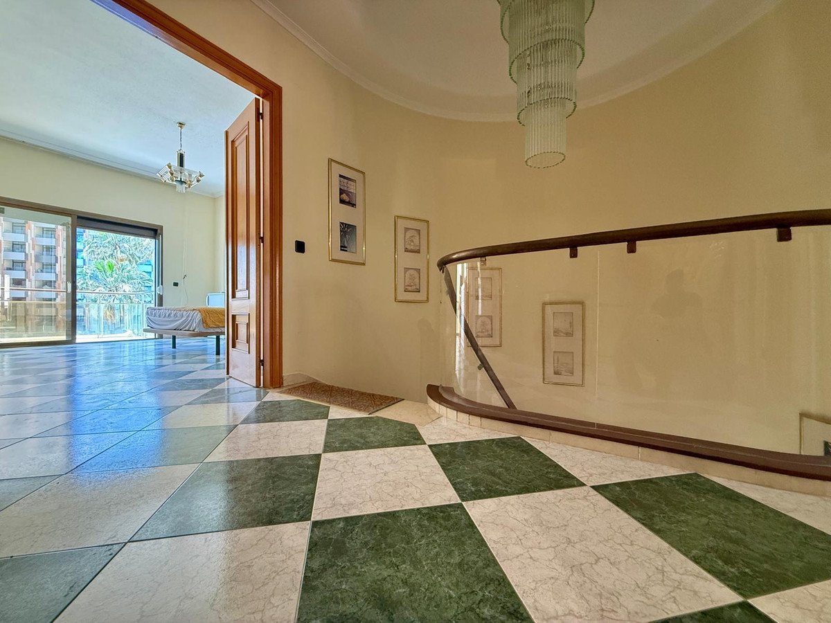 4 Bed Ground Floor Apartment in Torremolinos